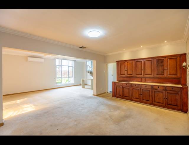 4 BEDROOM TOWNHOUSE FOR SALE IN MUSGRAVE